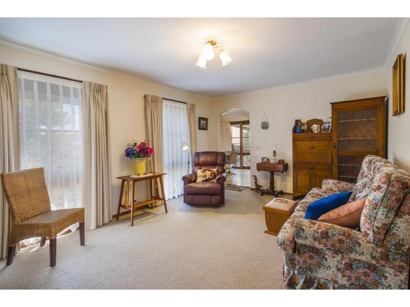 1/196 Mollison Street, Kyneton VIC 3444