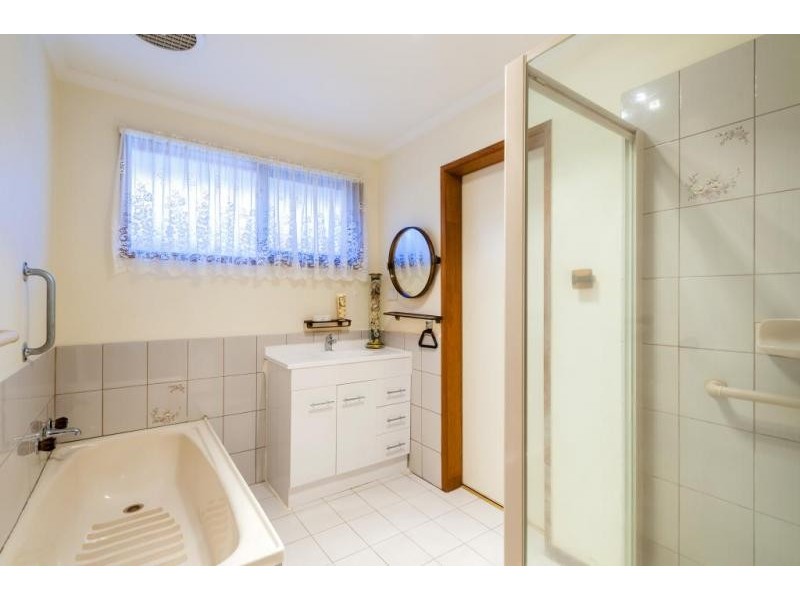 1/196 Mollison Street, Kyneton VIC 3444