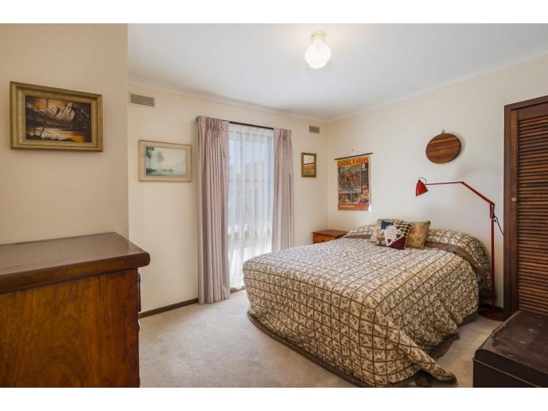 1/196 Mollison Street, Kyneton VIC 3444