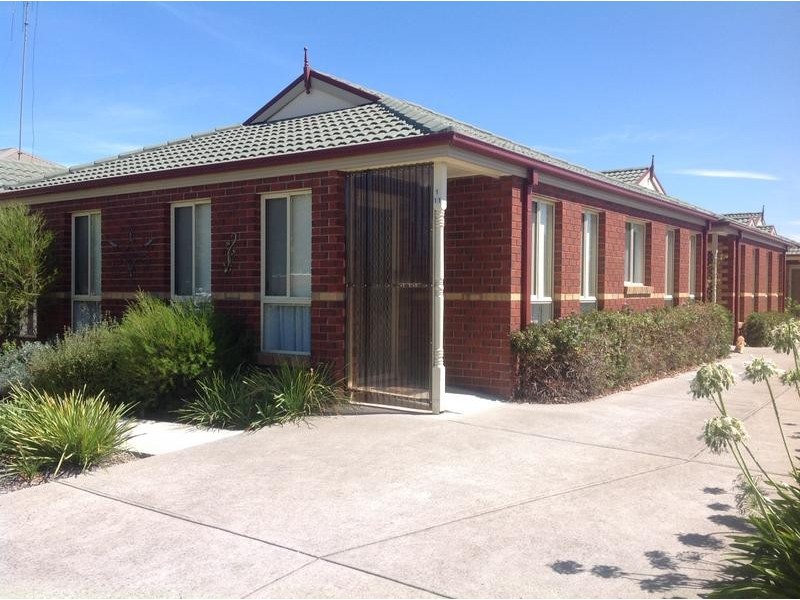 1/11 Ferguson Street, Kyneton VIC 3444