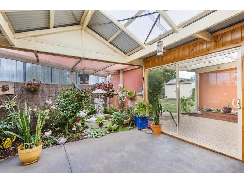 3/5 Stawell Street, Romsey VIC 3434