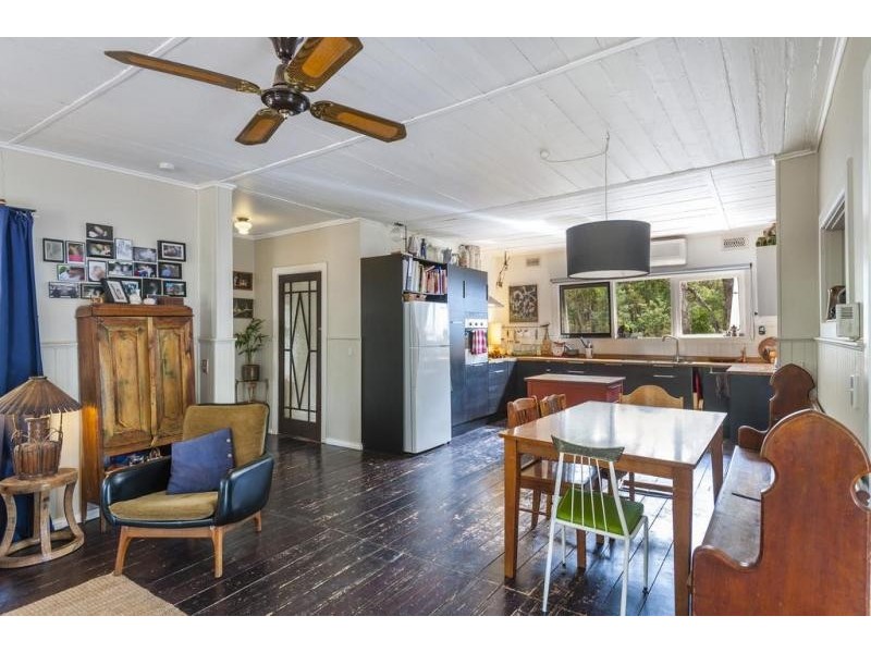 6 Bushmans Crescent, Drummond VIC 3461