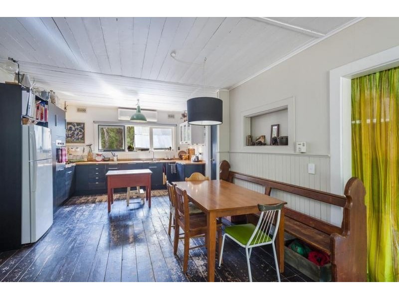 6 Bushmans Crescent, Drummond VIC 3461