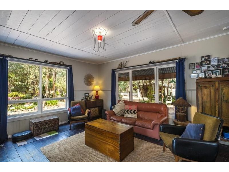 6 Bushmans Crescent, Drummond VIC 3461