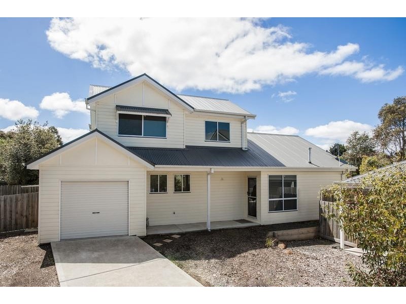 3/31 Bourke Street, Kyneton VIC 3444