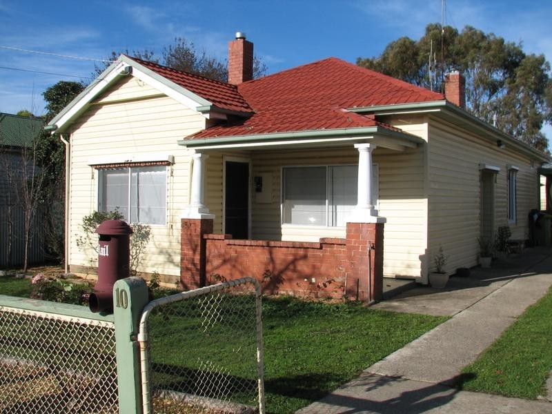 10 Yaldwyn Street, Kyneton VIC 3444