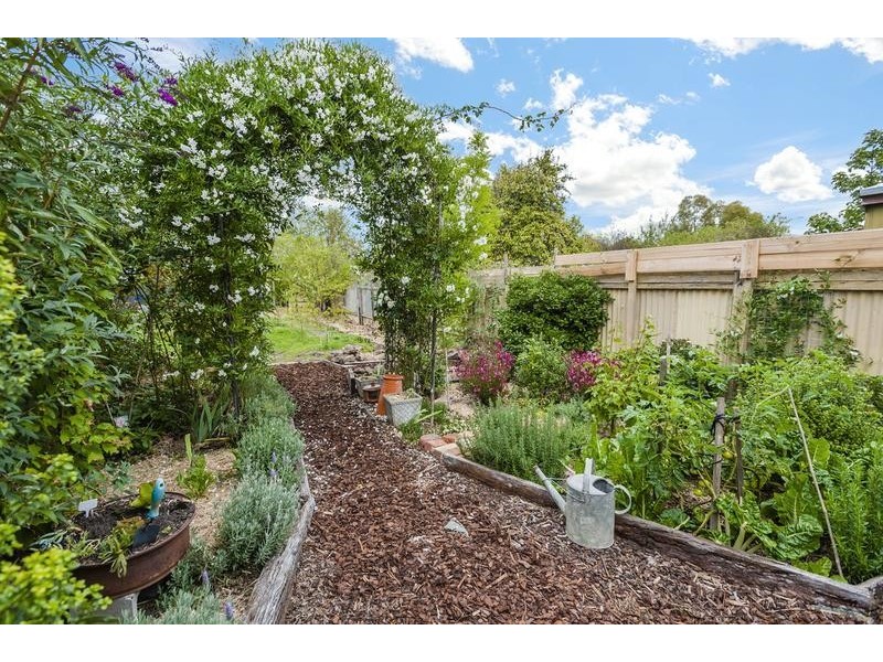 20 Bodkin Street, Kyneton VIC 3444
