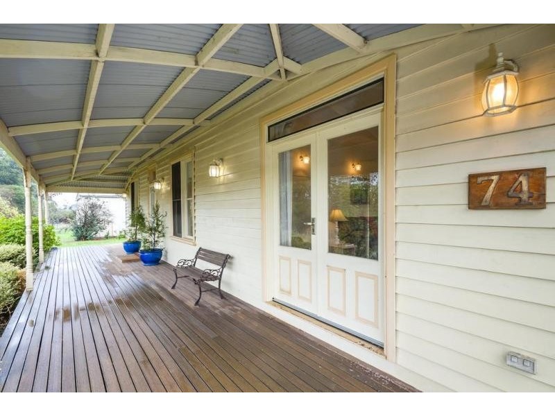 74 Old Lancefield Road, Woodend North VIC 3442