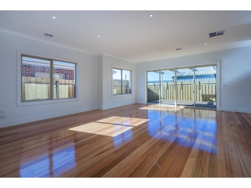 6/49 Murphy Street, Romsey VIC 3434