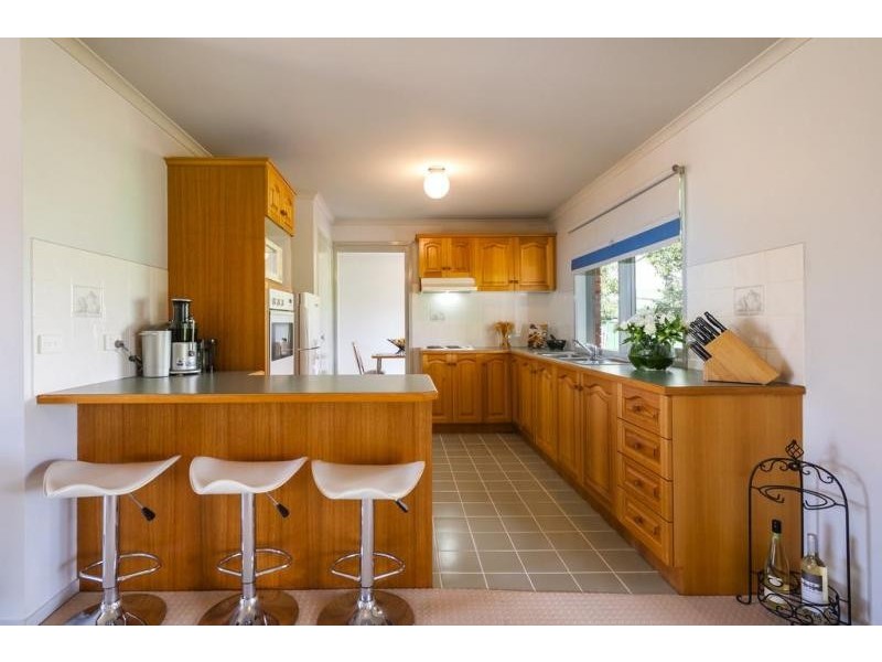 3 Harvest Close, Romsey VIC 3434