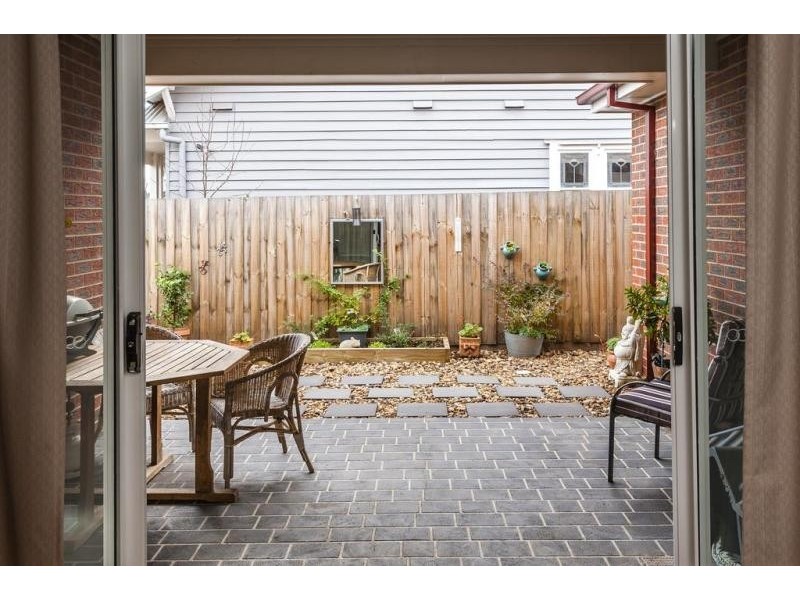 16 Mitchell Street, Kyneton VIC 3444