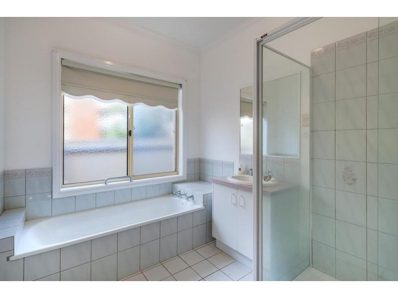 10 Blair Drive, Kyneton VIC 3444