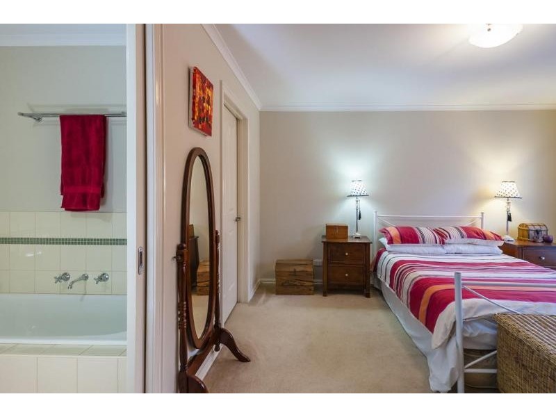 4/29 Murphy Street, Romsey VIC 3434