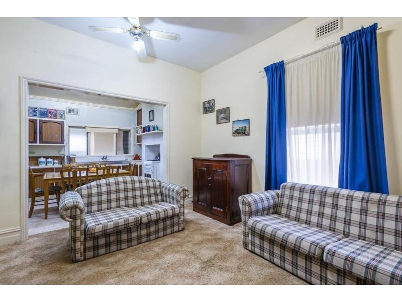 19 Yaldwyn Street East, Kyneton VIC 3444