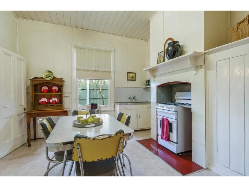 27 Bodkin Street, Kyneton VIC 3444