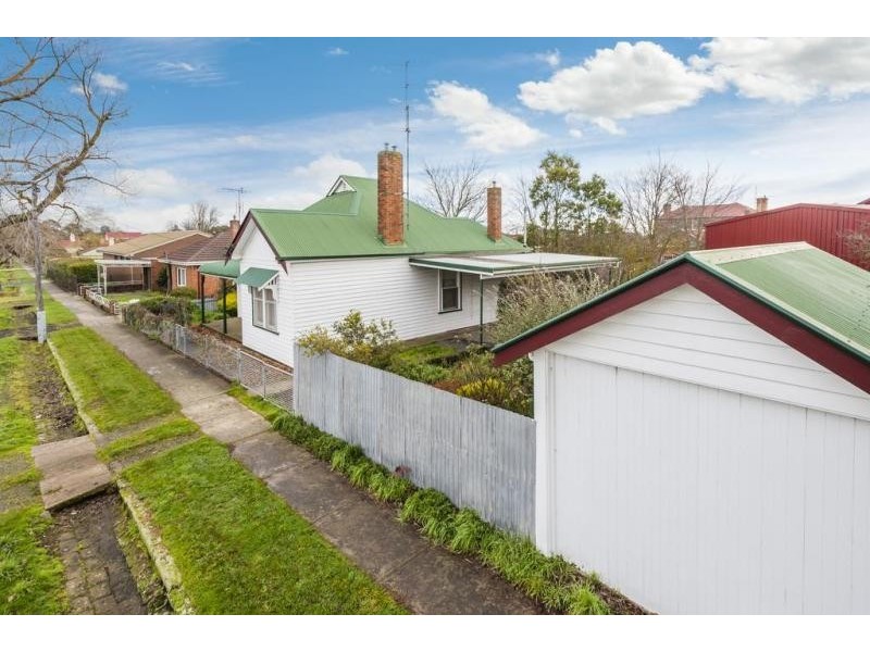 27 Bodkin Street, Kyneton VIC 3444