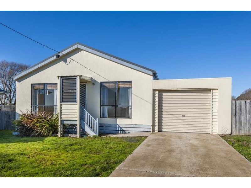 23 Palmer Place, Kyneton VIC 3444