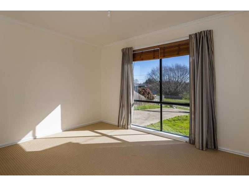 23 Palmer Place, Kyneton VIC 3444