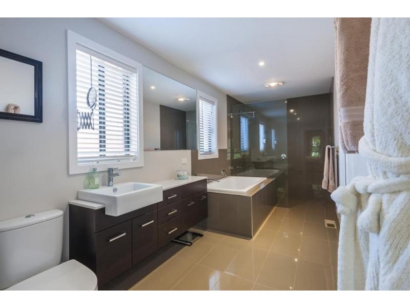 43 Warren Street, Kyneton VIC 3444