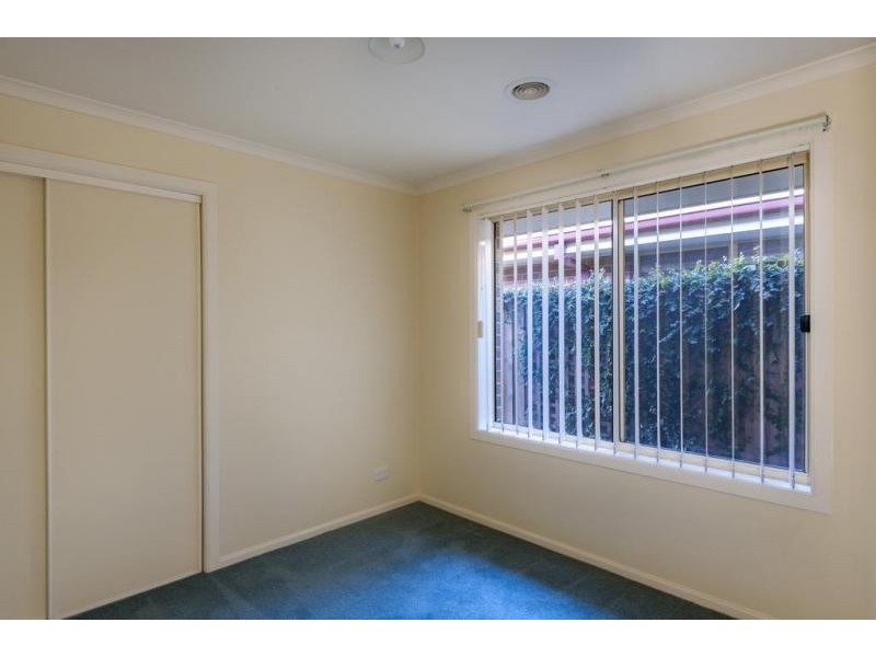 2/108 Piper Street, Kyneton VIC 3444