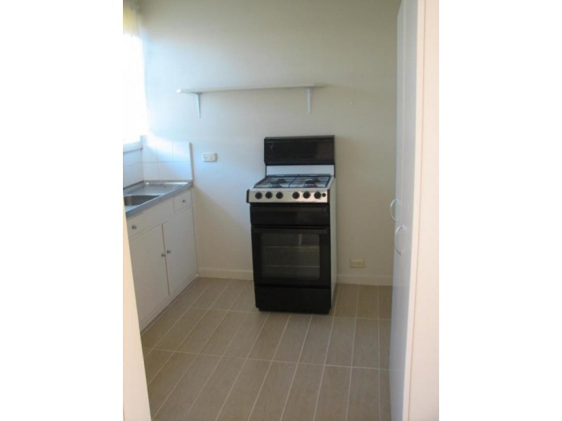 8/21-23 Maxwell Street, Kyneton VIC 3444