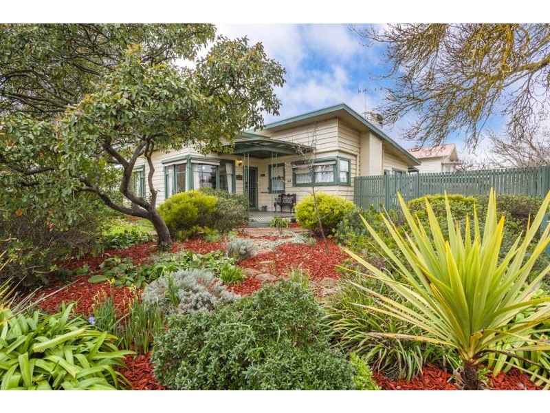 30 Wedge Street, Kyneton VIC 3444