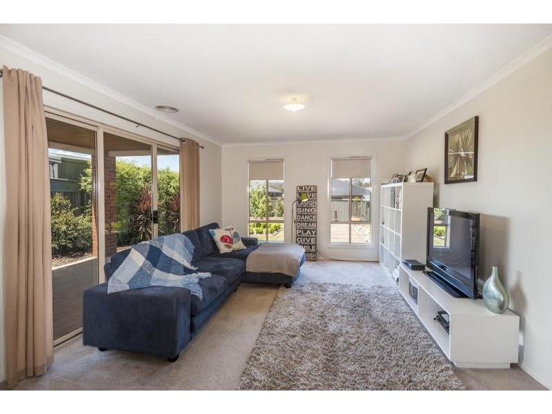 67 Caroline Chisholm Drive, Kyneton VIC 3444