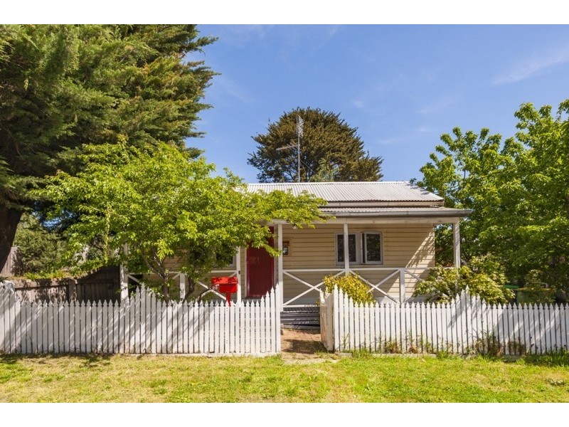 29 Dundas Street, Lancefield VIC 3435