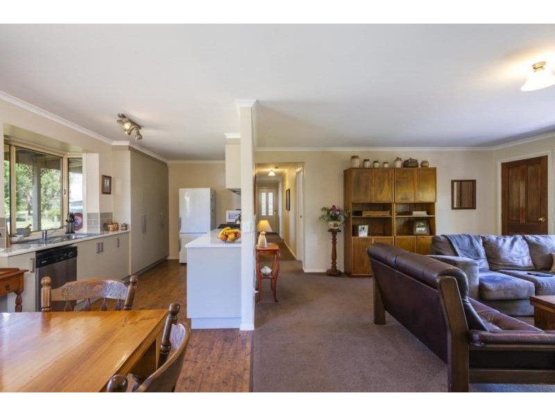 21 Service Street, Malmsbury VIC 3446