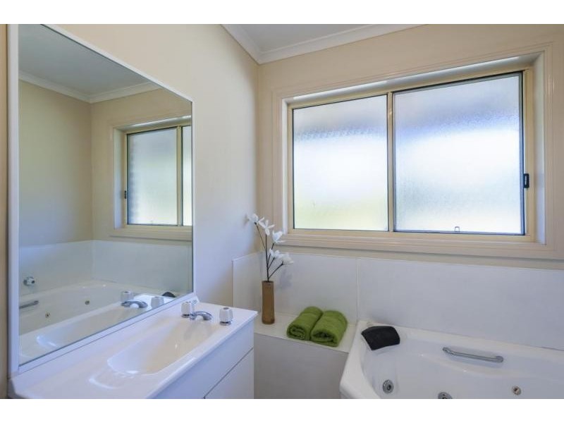 21 Service Street, Malmsbury VIC 3446