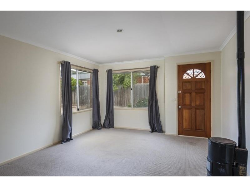 3/27 Murphy Street, Romsey VIC 3434