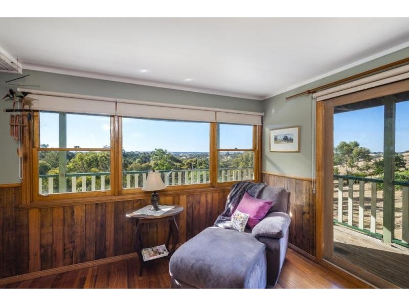 61 Valley Road, Mia Mia VIC 3444