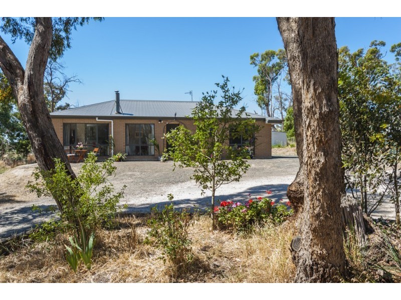 18 Leared Drive, Kyneton VIC 3444