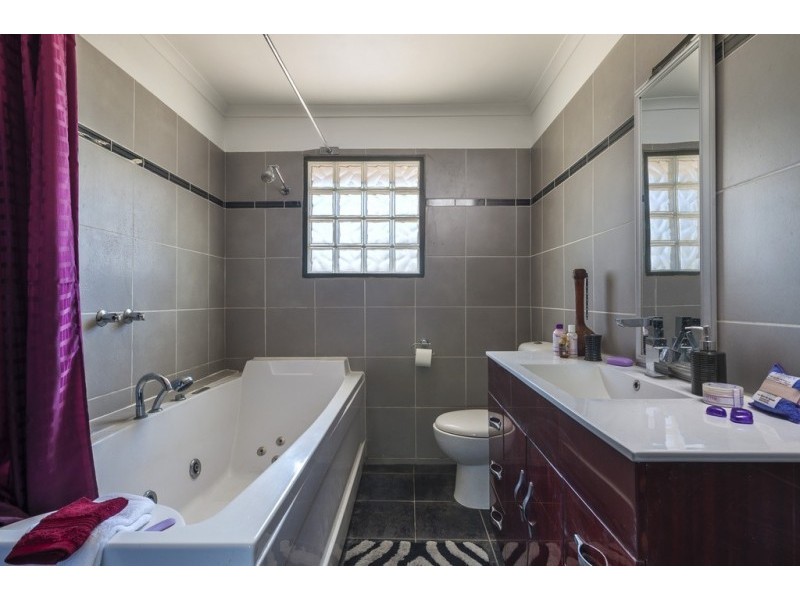 18 Leared Drive, Kyneton VIC 3444