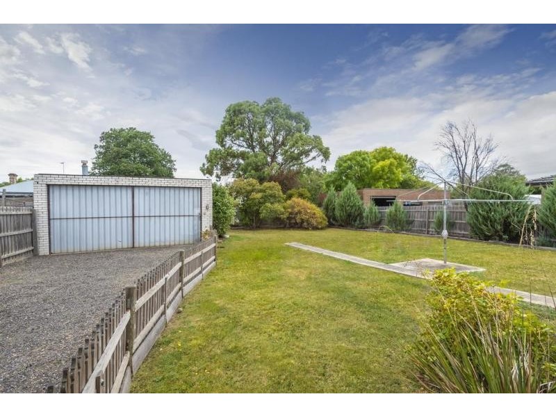 17 Bowen Street, Kyneton VIC 3444