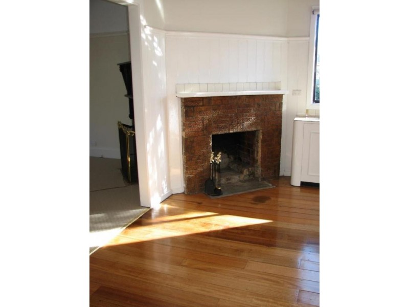 17 Bourke Street, Kyneton VIC 3444