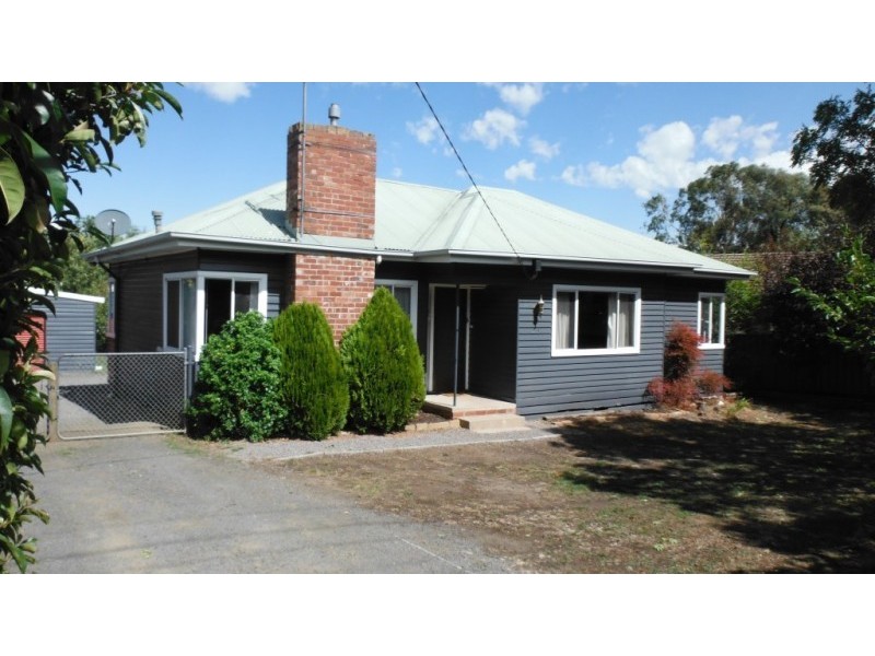 25 Pohlman Street, Kyneton VIC 3444