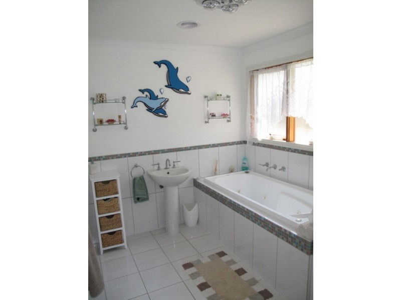 38 Mollison Street, Kyneton VIC 3444