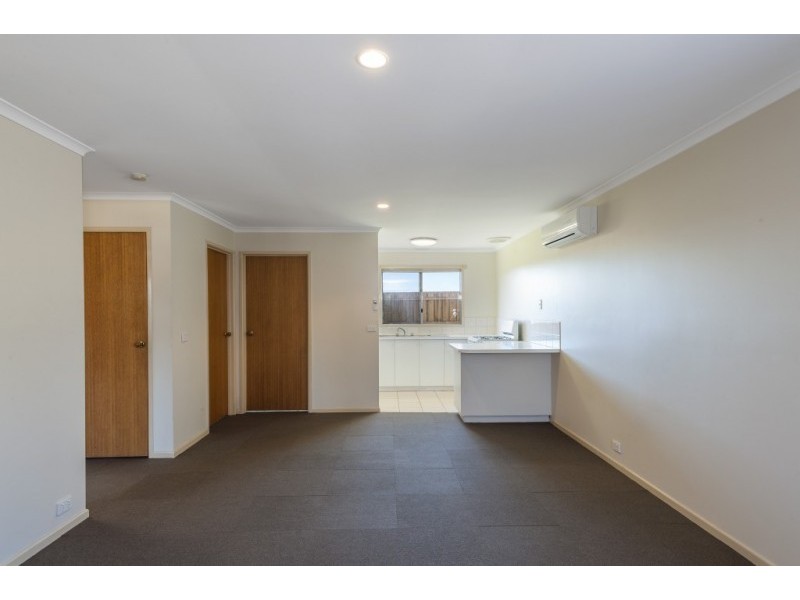 3/27 Murphy Street, Romsey VIC 3434