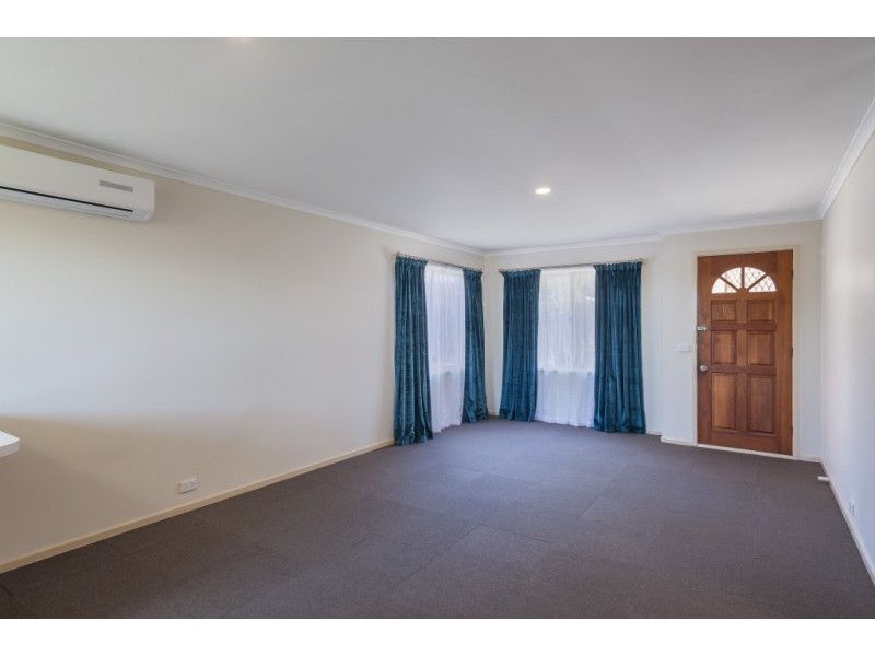 3/27 Murphy Street, Romsey VIC 3434