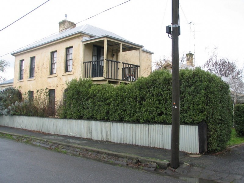 4/14 Welsh Street, Kyneton VIC 3444
