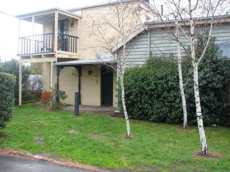 4/14 Welsh Street, Kyneton VIC 3444