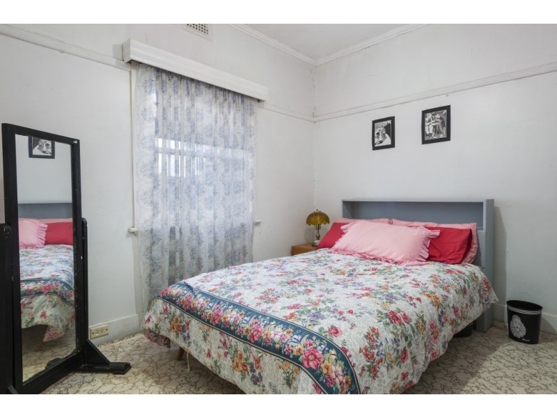 9 Warren Street, Kyneton VIC 3444