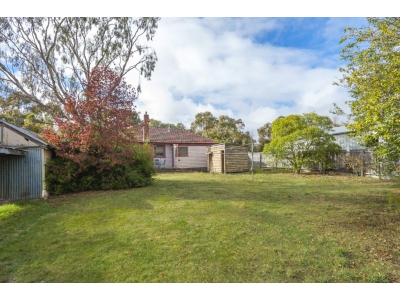 9 Warren Street, Kyneton VIC 3444