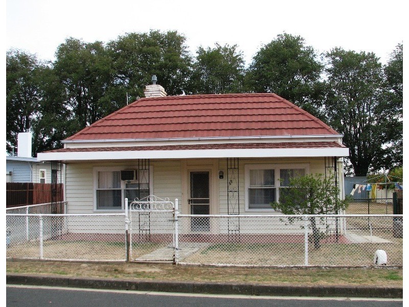 17 Mair Street, Kyneton VIC 3444