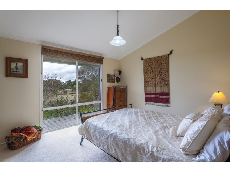 42 Lauriston Street, Malmsbury VIC 3446