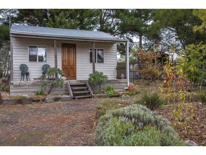 42 Lauriston Street, Malmsbury VIC 3446