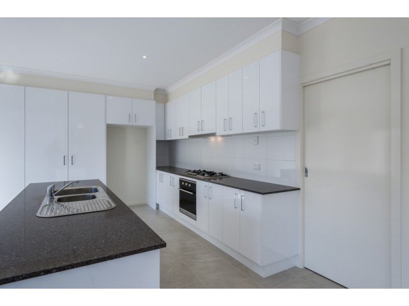 3/110 Piper Street, Kyneton VIC 3444