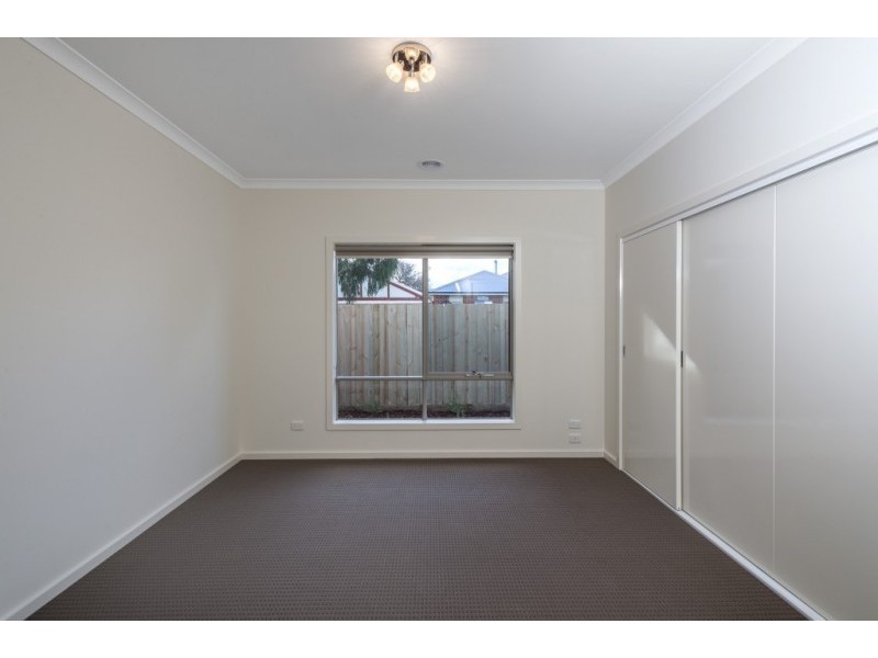 3/110 Piper Street, Kyneton VIC 3444