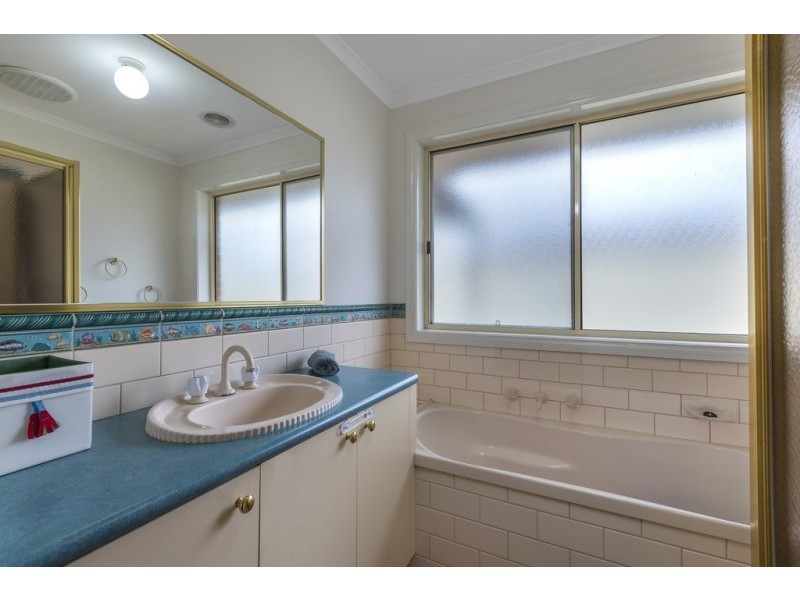 12 Rose Boulevard, Lancefield VIC 3435